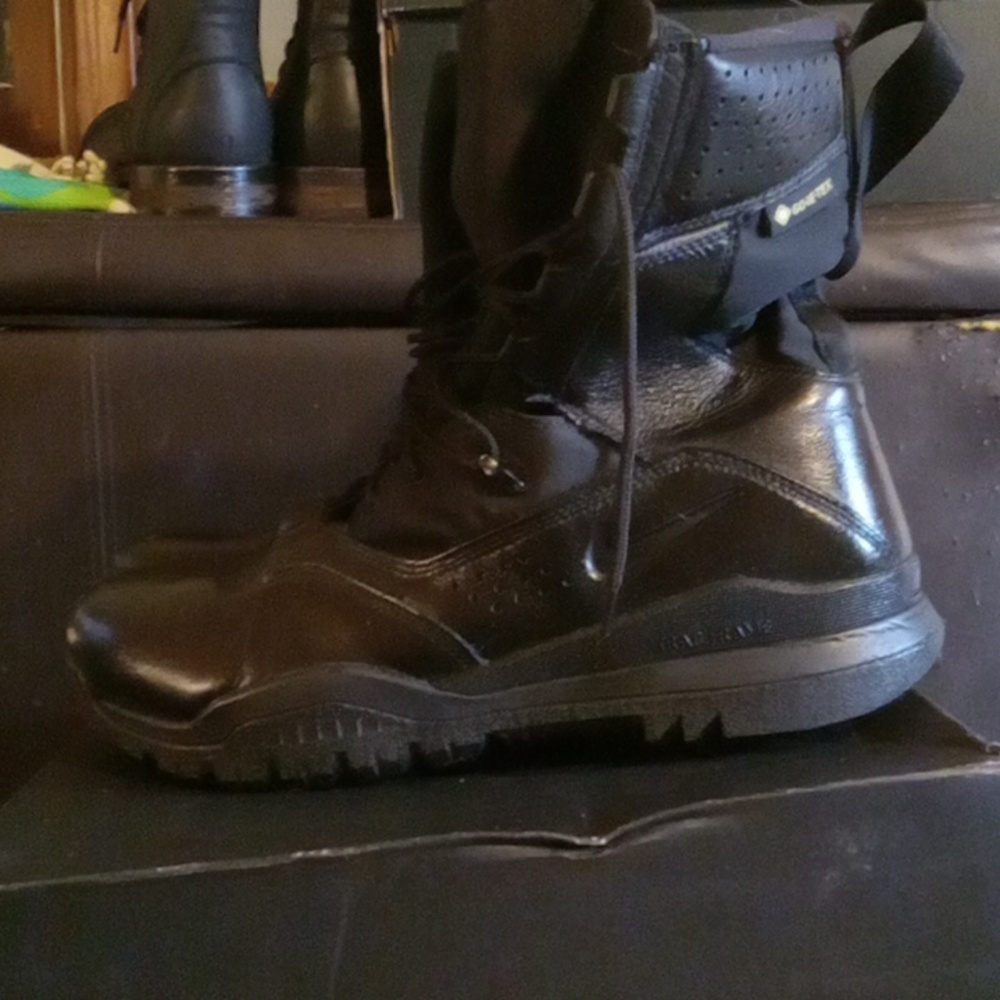 Nike SFB Field 2 8'' GTX Mens Aq1199-001 Size 13 black